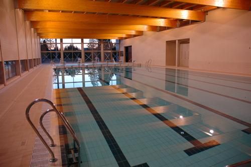 Piscina interior del Complex esportiu municipal El Turó.