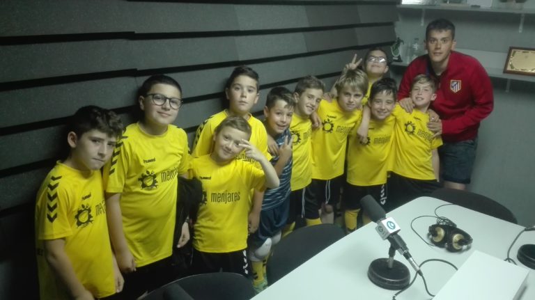 El futbol sala benjamí de les Planes, tricampió de la lliga