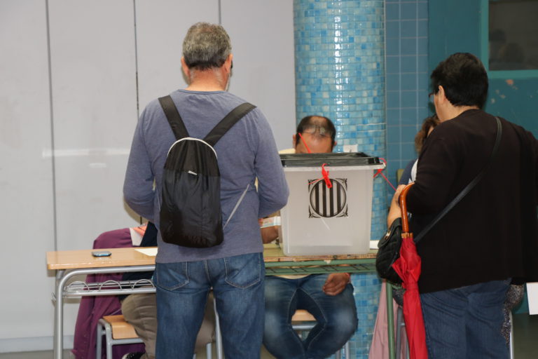 1-O a la Llagosta: 1.836 vots pel Sí, 487 pel No
