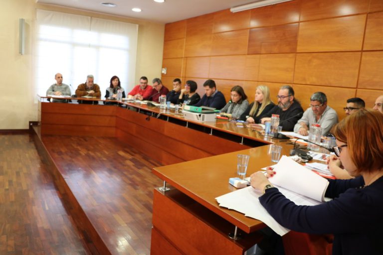 El Ple acorda una pròrroga forçosa del servei d’aigua