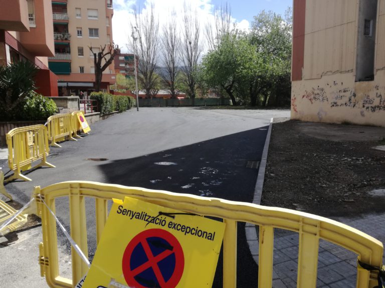 Ajornada la repavimentació de diferents carrers per la pluja