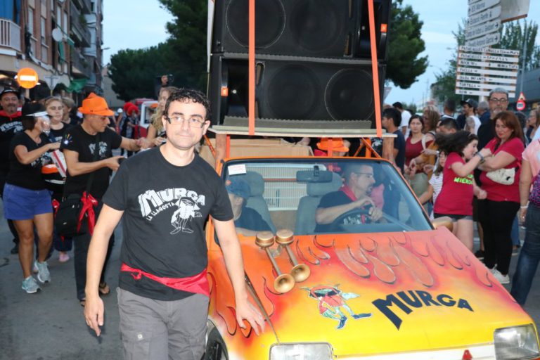 La Murga recapta 2.400 euros per lluitar contra l’ELA